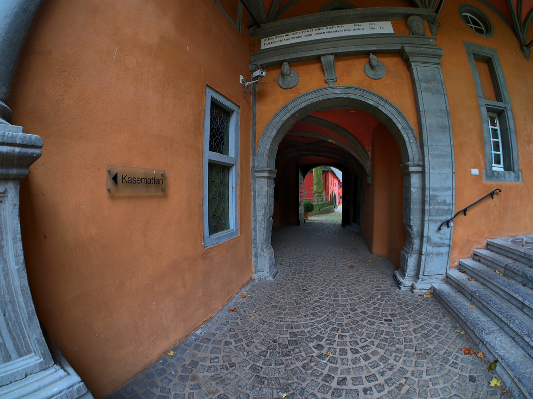 Schloss Rheydt, Durchgang zur Vorburg