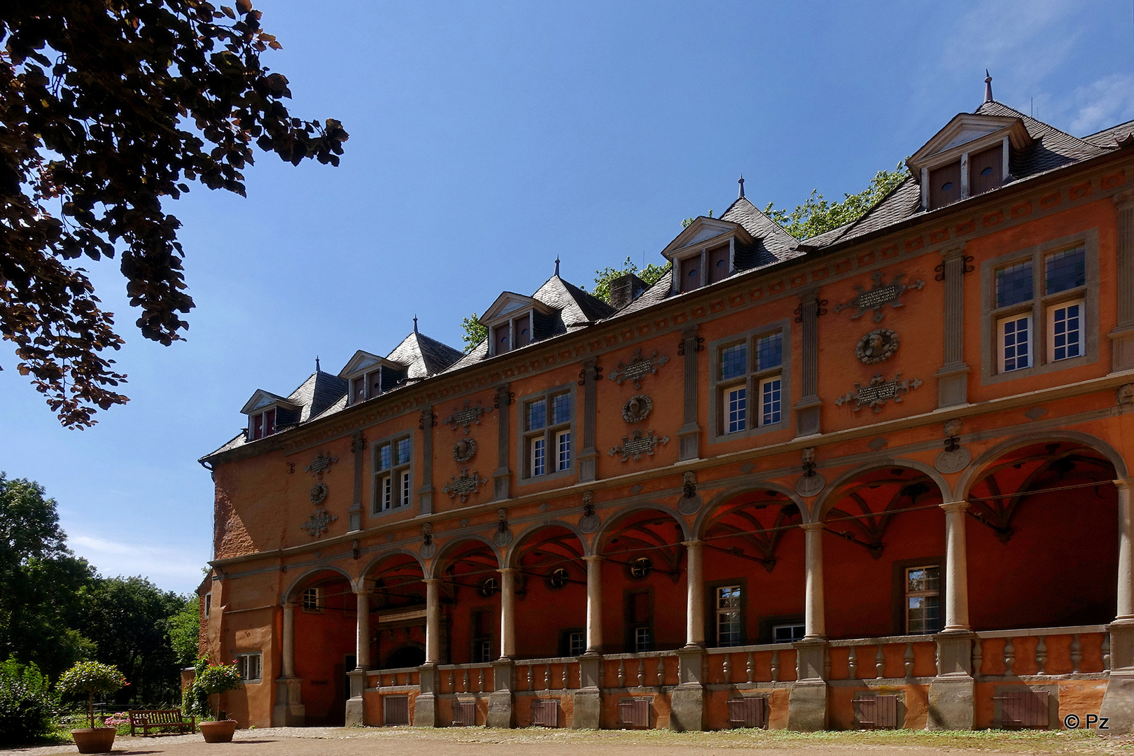 Schloss Rheydt in diesem Sommer ...