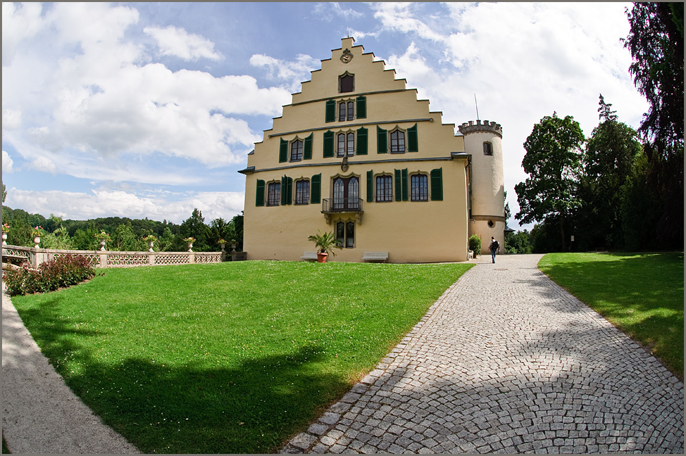 Schloss Rosenau