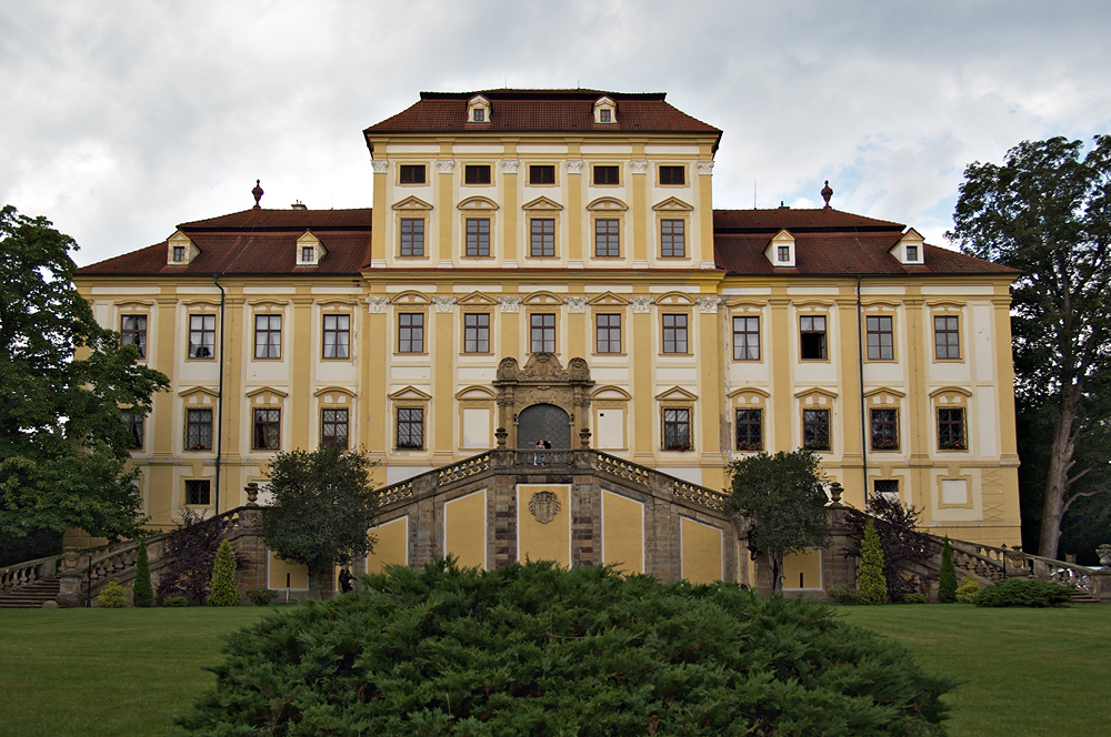 Schloß Rothenhaus in Böhmen