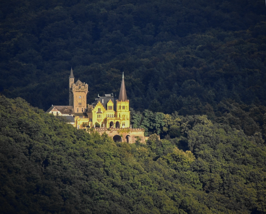 SCHLOß ROTHESTEIN