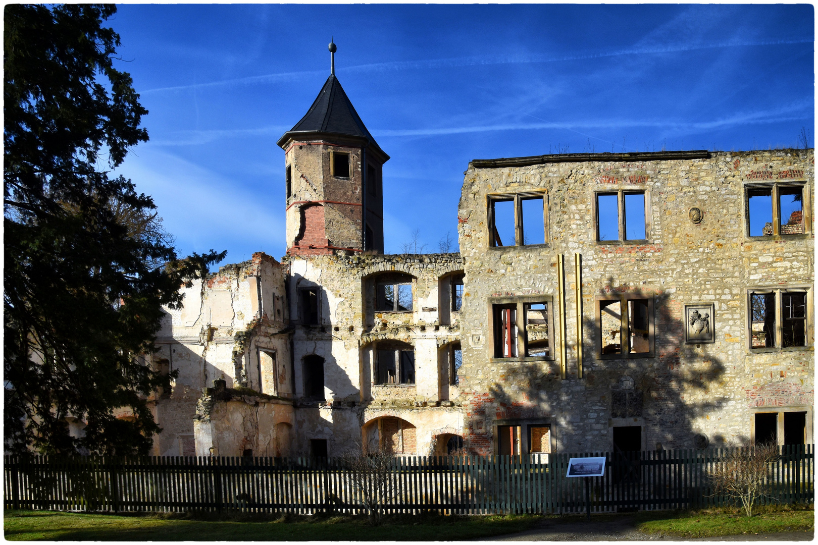 Schloss - Ruine Harbke 2