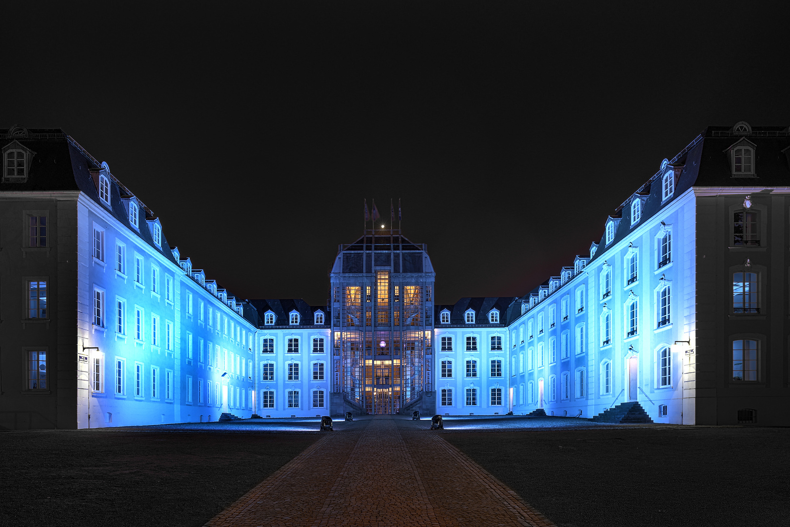Schloss Saarbrücken illuminiert
