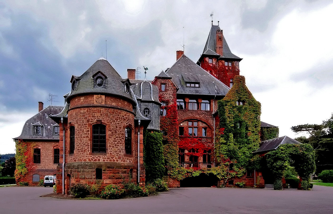 Schloss Saareck Foto & Bild deutschland, europe, saarland Bilder