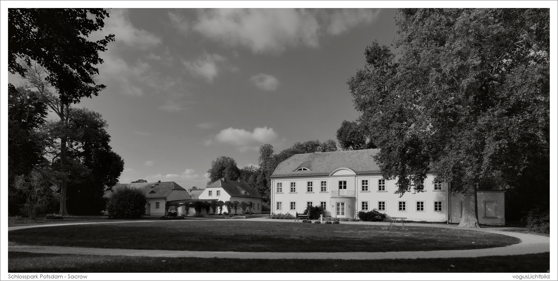 Schloss Sacrow Foto & Bild monchrome, natur, herbst Bilder auf