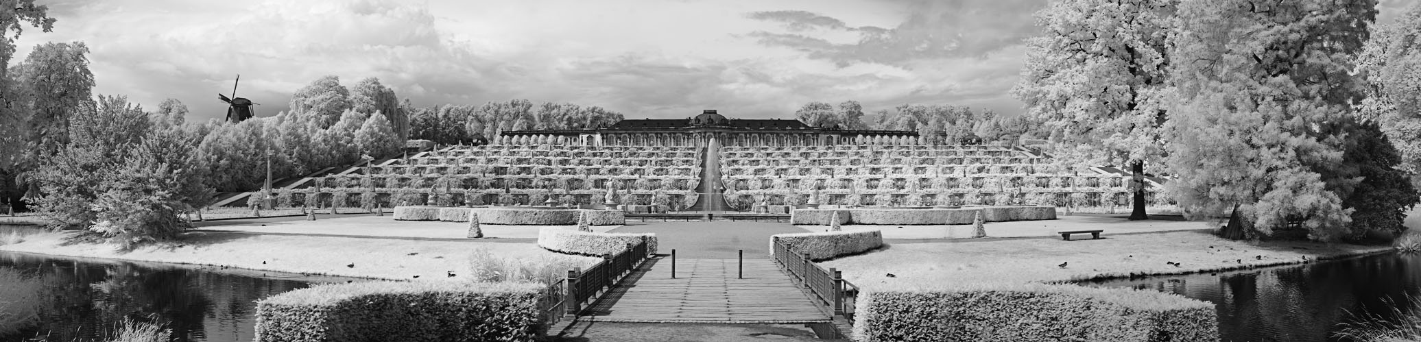 Schloß Sanssouci (IR Panorama)