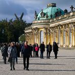 SCHLOSS SANSSOUCI MIT HISTORISCHER MÜHLE