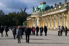 SCHLOSS SANSSOUCI MIT HISTORISCHER MÜHLE