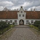 Schloss Schackenborg mit Torhaus und Schlossgarten in Møgeltønder