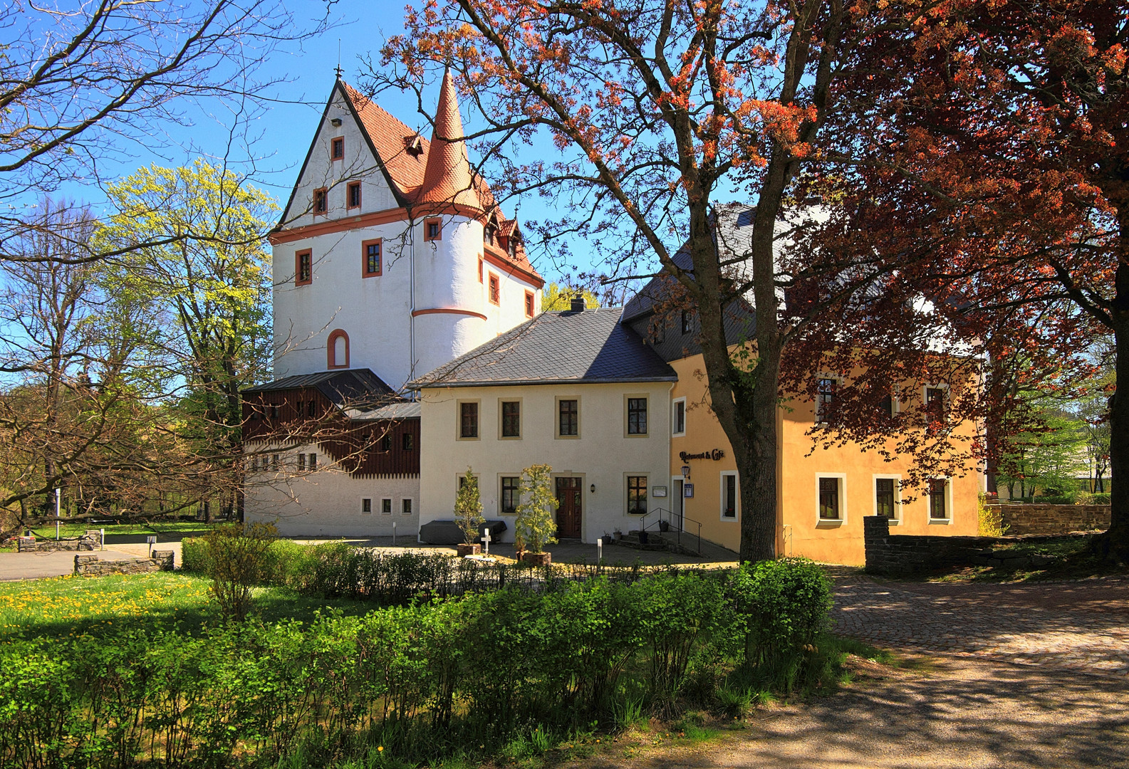 ...Schloß Schlettau...