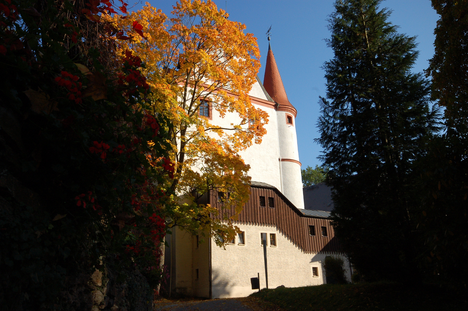 Schloß Schlettau im Herbst