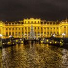 Schloss Schönbrunn in der Weihnachtszeit I