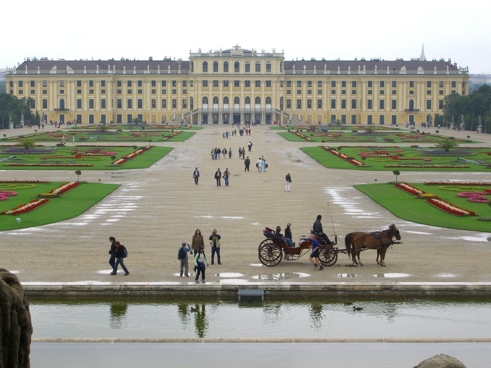 Schloss Schönbrunn mit Fiaker