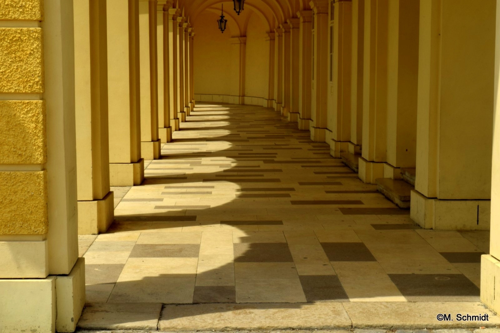 Schloß Schönbrunn, Theaterweg