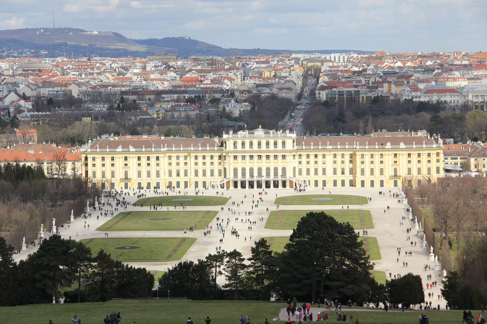 Schloss Schönbrunn von der Gloriette