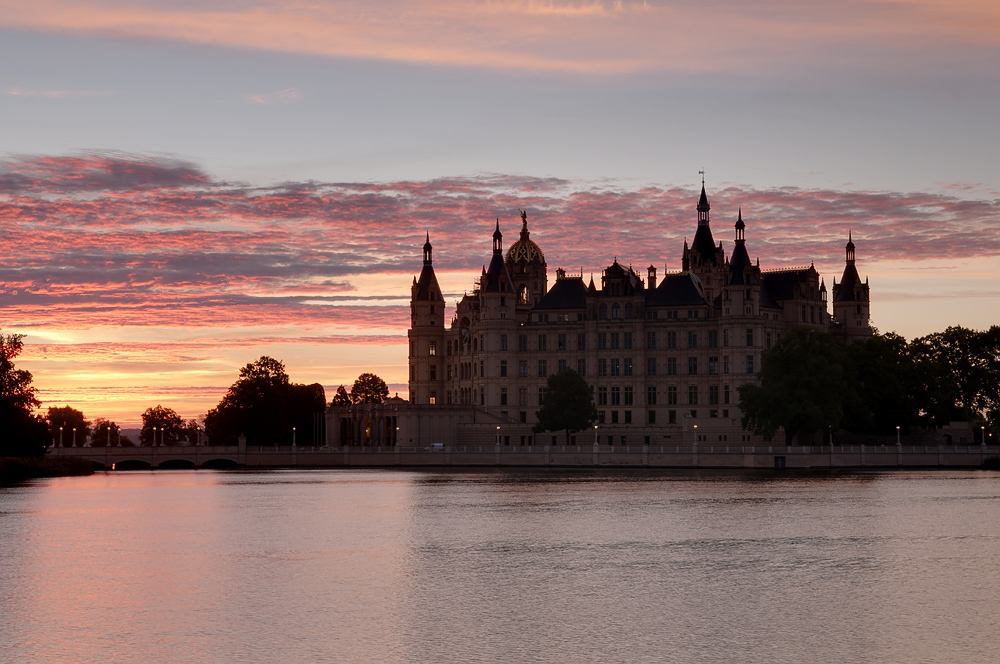 Schloss Schwerin am Morgen