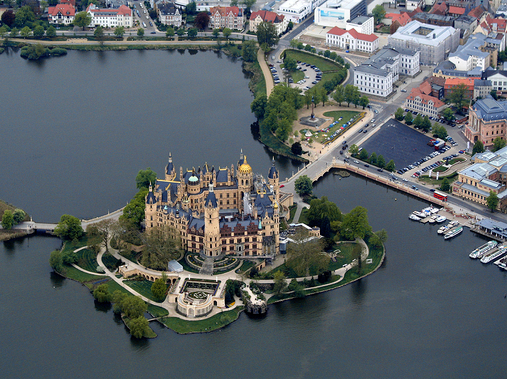 Schloss Schwerin aus der Luft