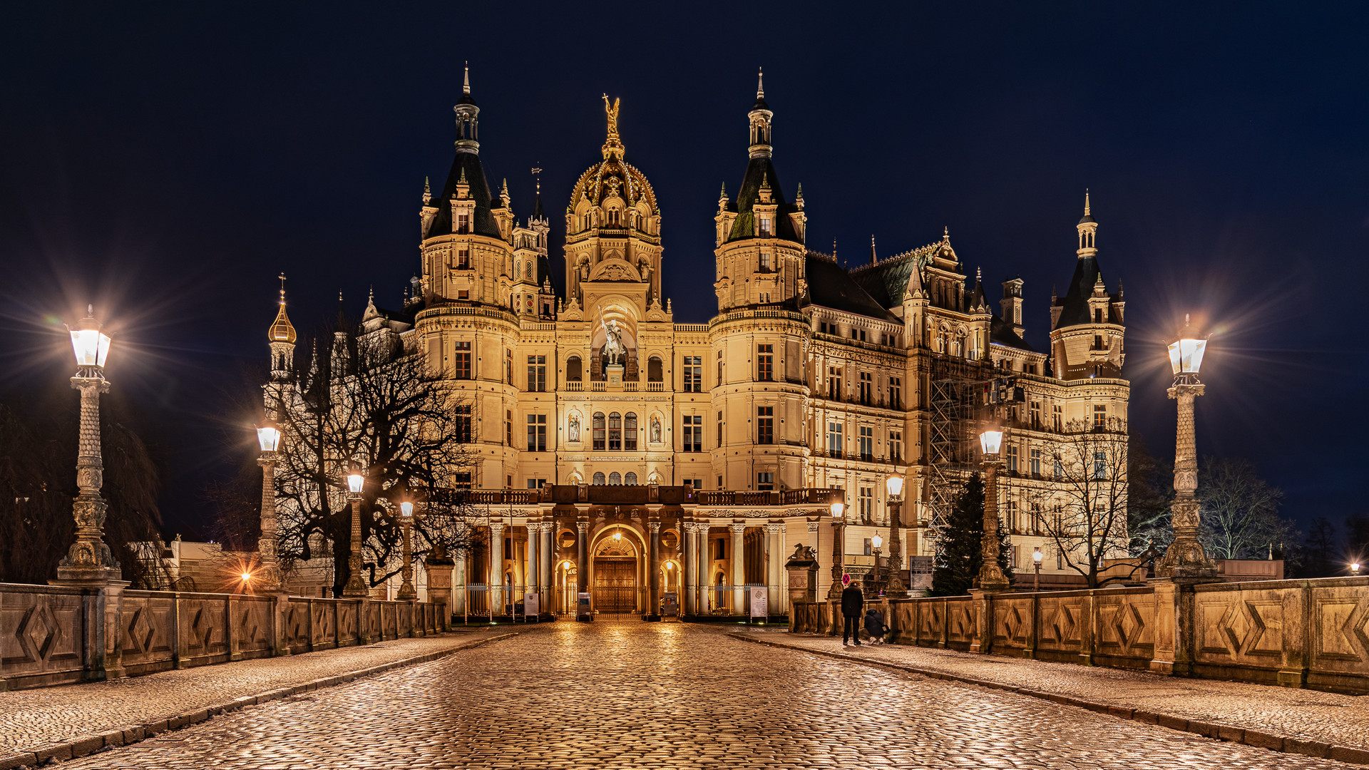 Schloß Schwerin - Blick Schloßbrücke