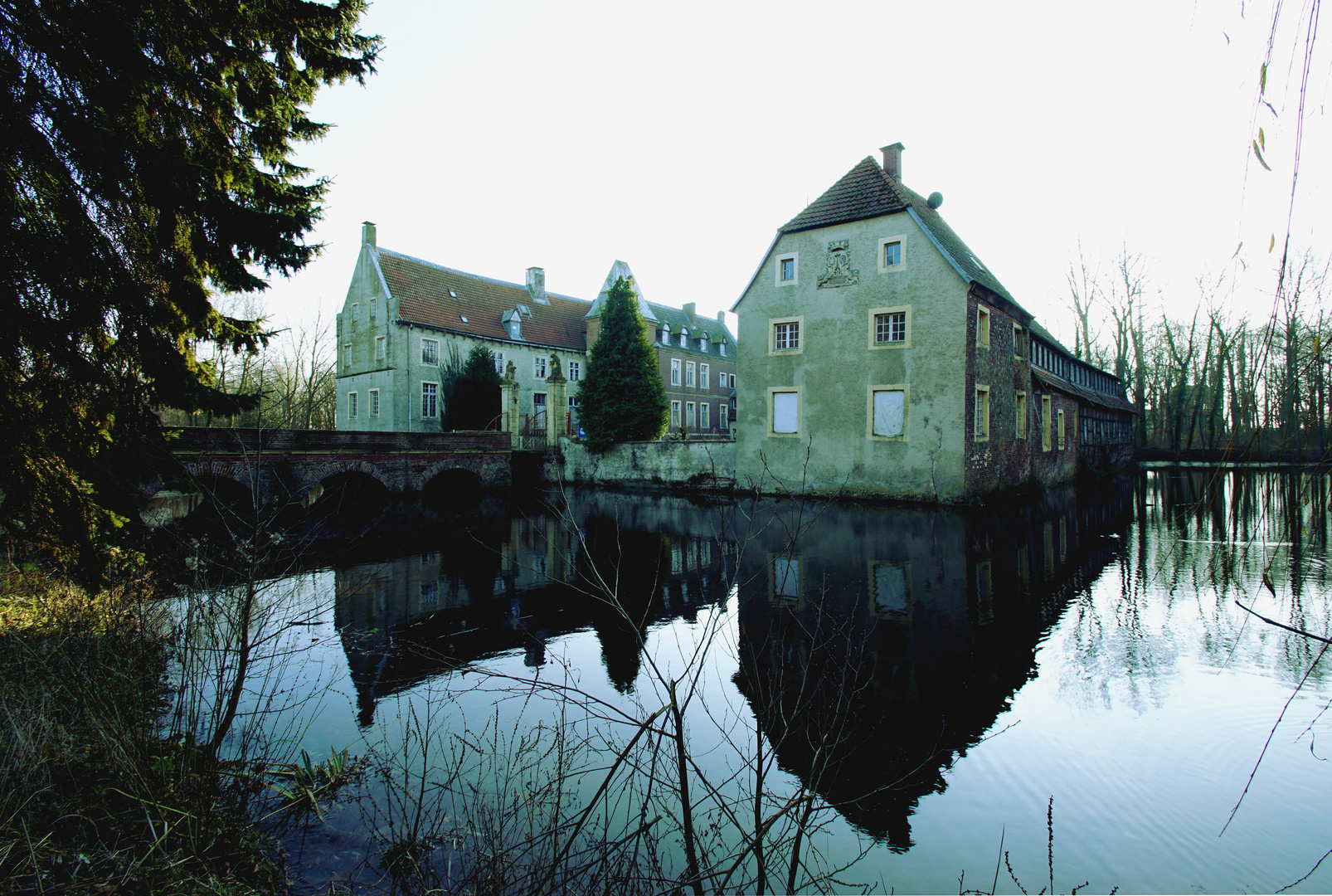 Schloss Senden im Gegenlicht..