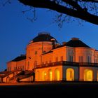 Schloß Solitude bei Nacht