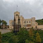 Schloss Stolzenfels hoch über dem Rhein zwischen Koblenz und Boppard