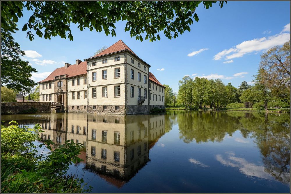 Schloss Strünkede in Herne Foto & Bild schlösser und burgen, schloss