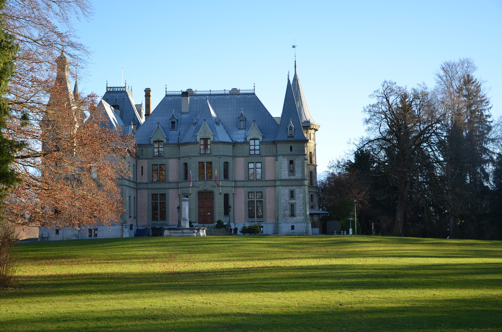 Schloss @ Thun,Switzerland