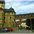 Schloss Thurnau mit dem Brückengang zur St.-Laurentius-Kirche 