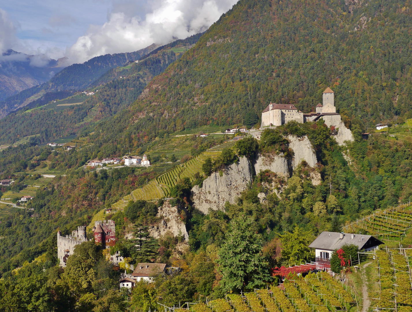 Schloss Tirol