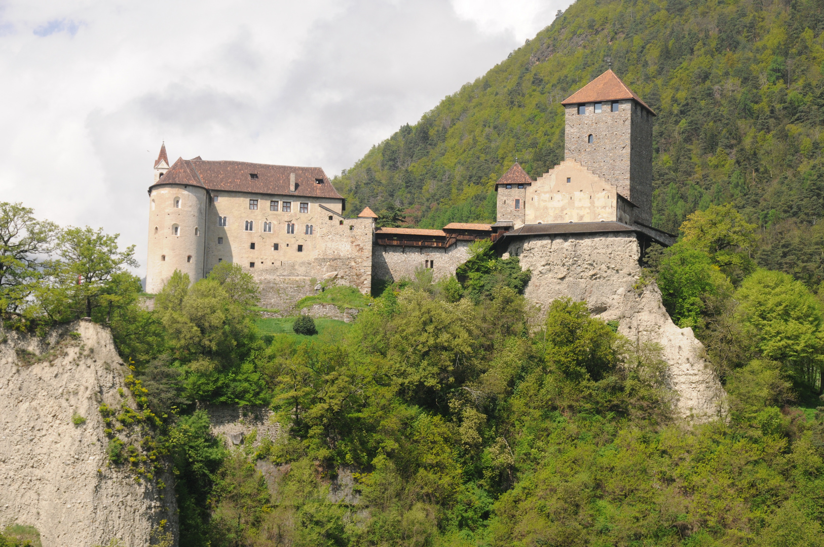 Schloss Tirol