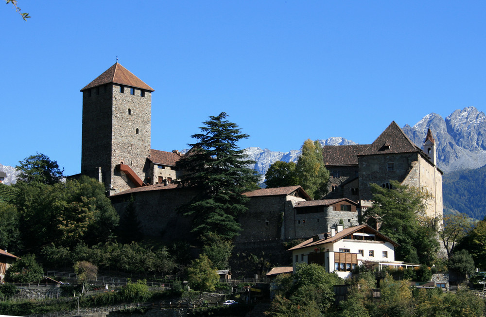 Schloss Tirol