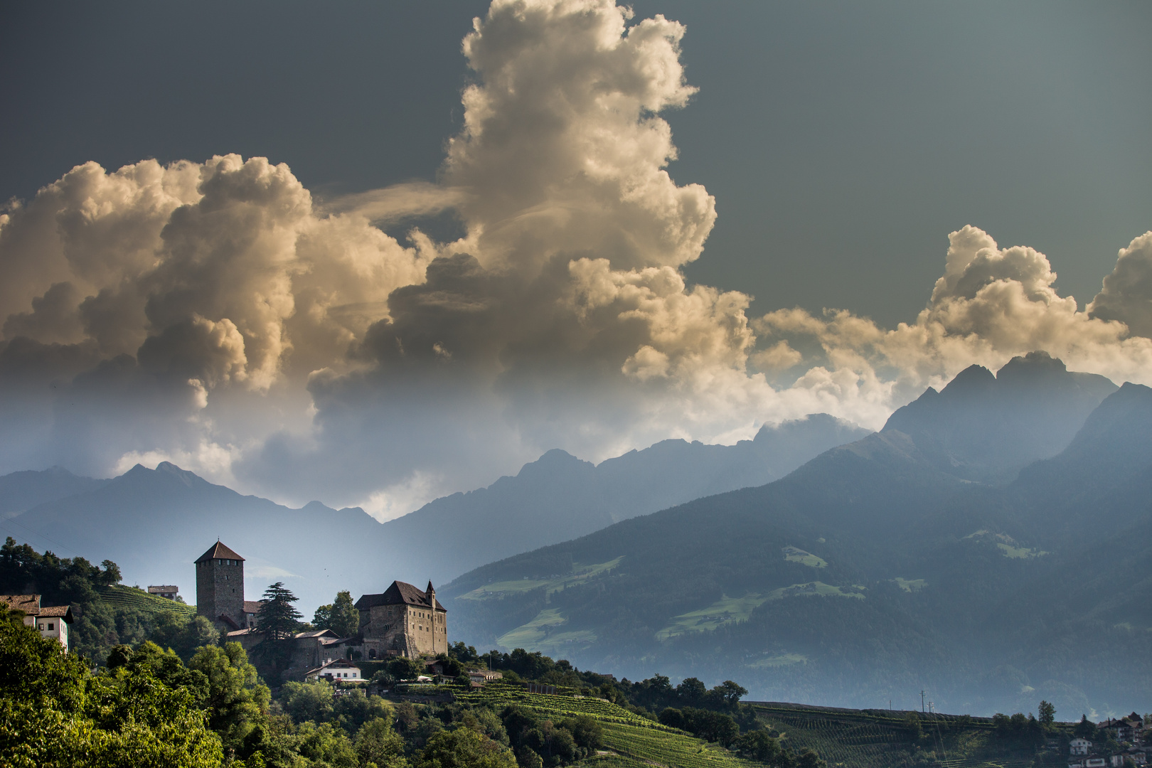 Schloss Tirol bei Meran