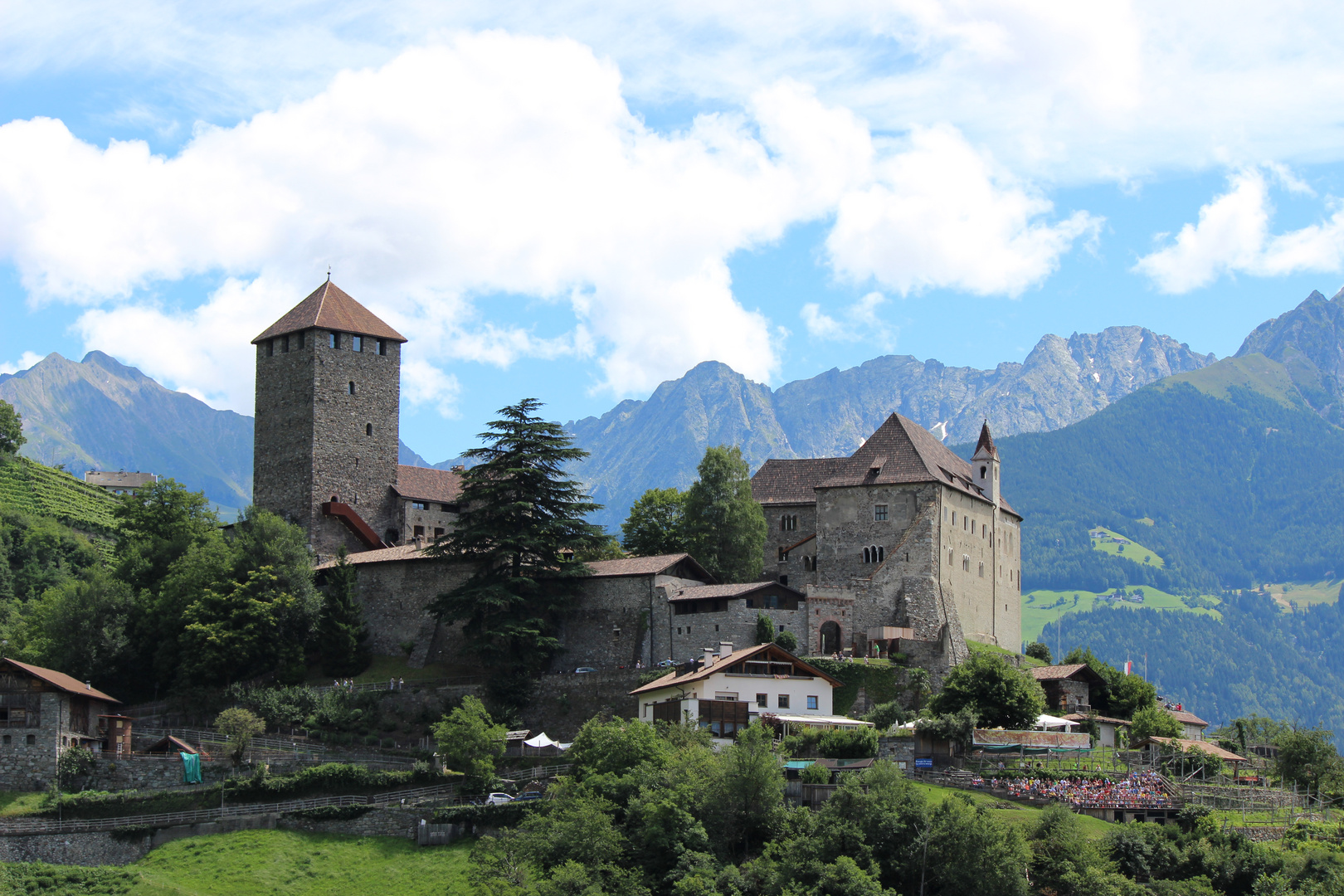 Schloss Tirol bei Meran