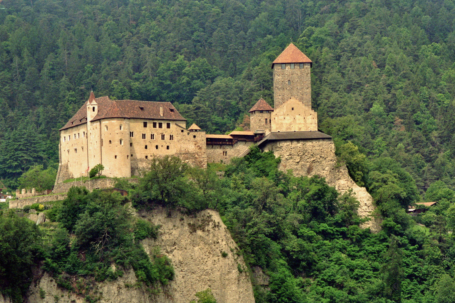 Schloss Tirol