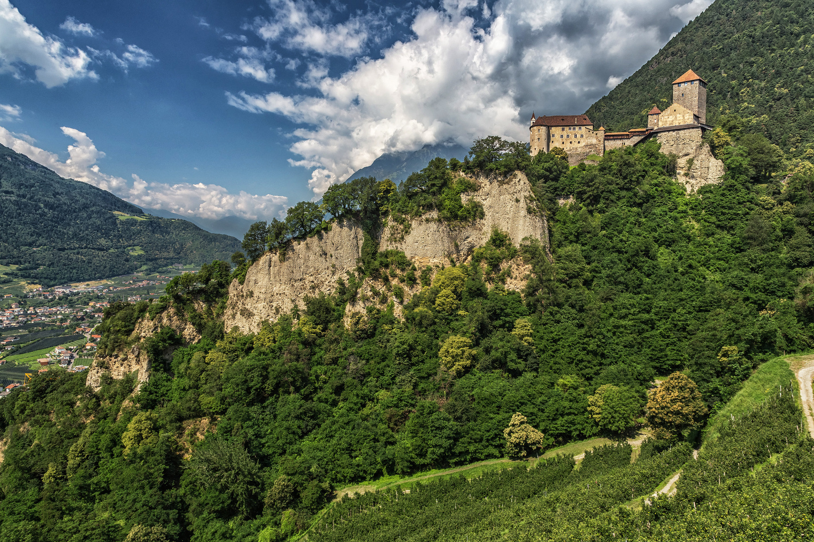 Schloß Tirol