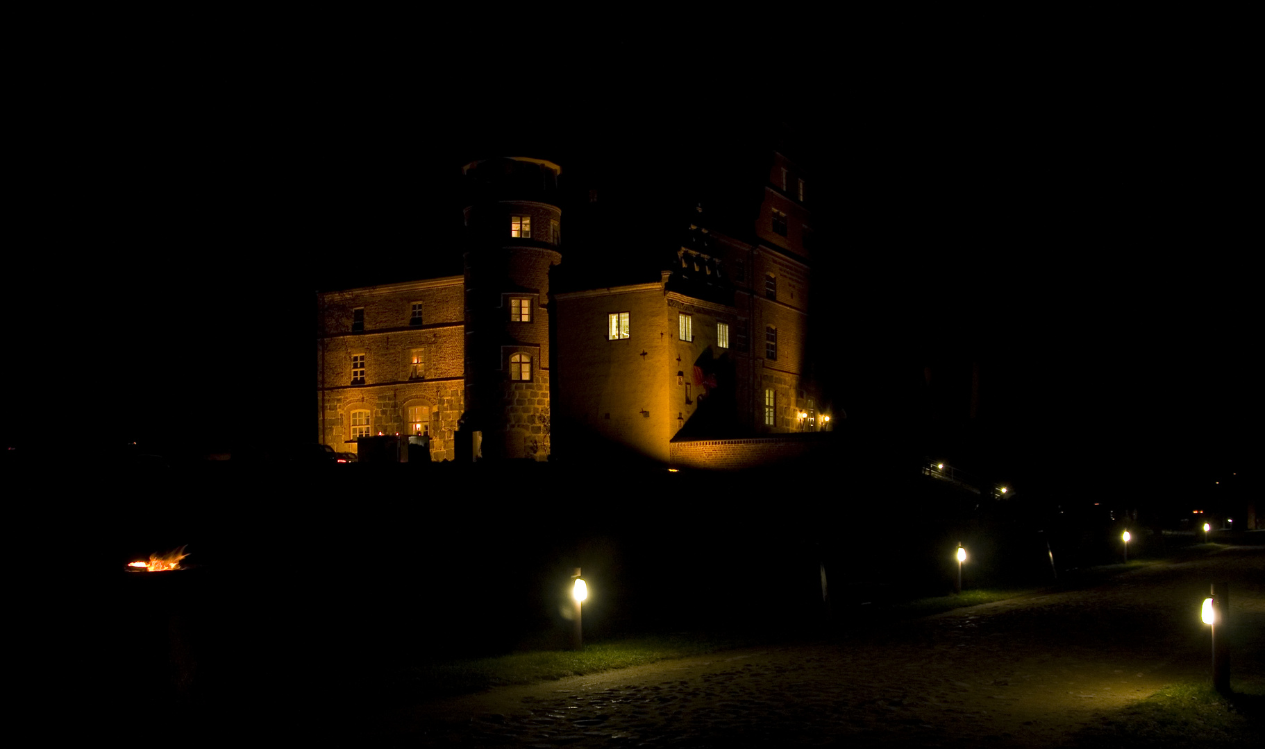 Schloss Ulrichshusen bei Nacht