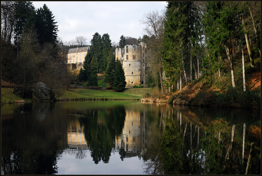 Schloß und Burgruine Beaufort