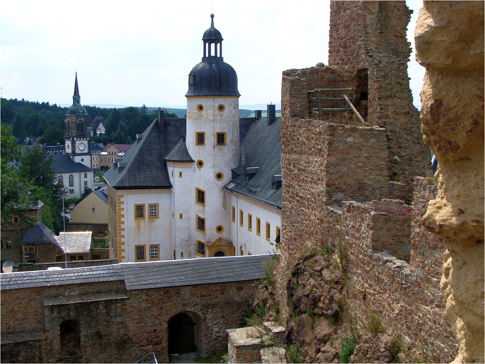 Schloss und Burgruine Frauenstein