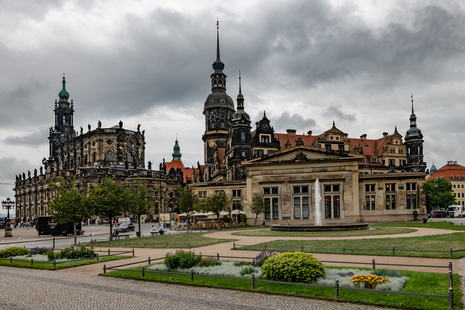 Schloss und Hofkirche