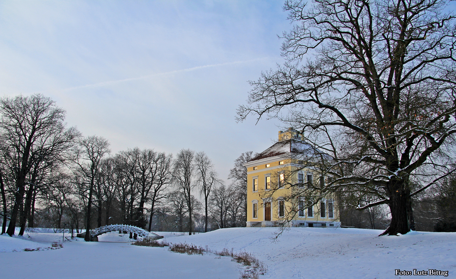 Schloss und Park Luisium im Winter