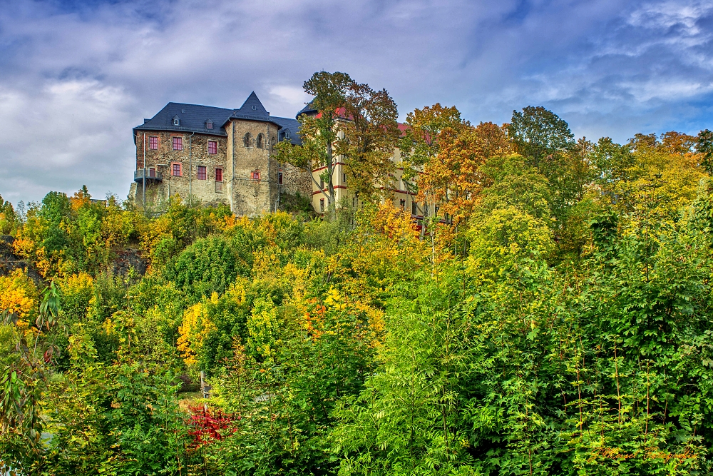 Schloss Voigtsberg im Herbst