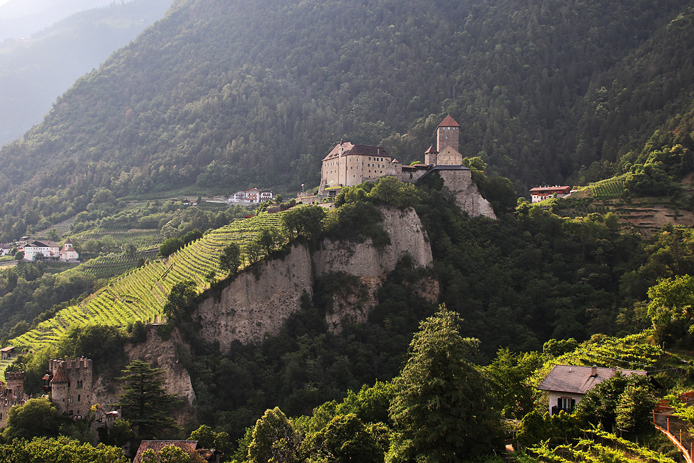 Schloss von Dorf Tirol