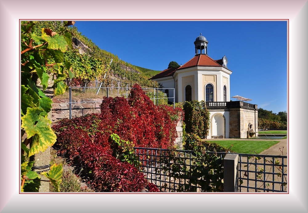 Schloss Wackerbath............, (das Belvedere im Herbstkleid)