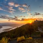 Schloss Waldeck im Licht des Sonnenuntergangs.