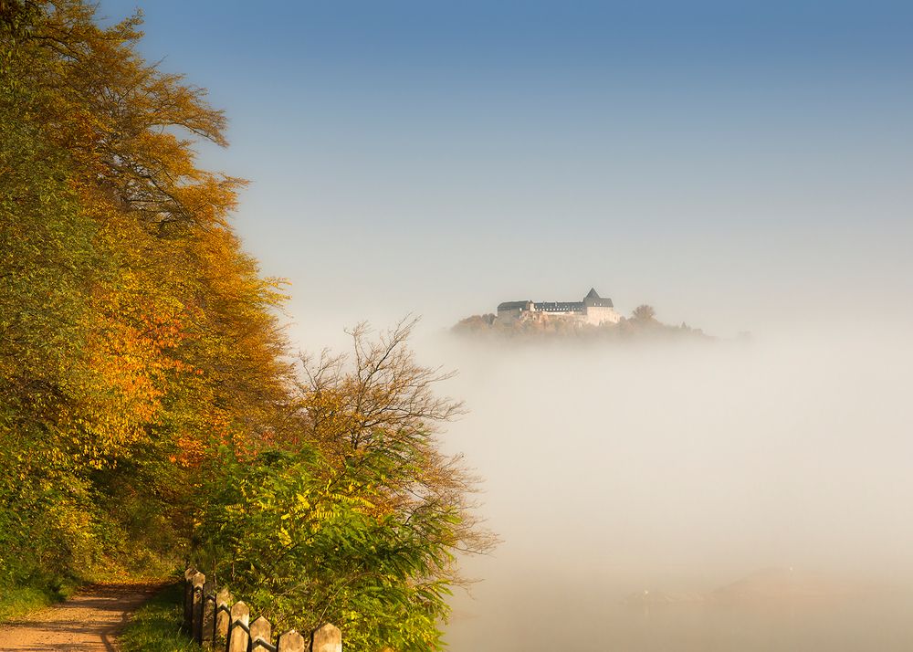 Schloß Waldeck im Nebel