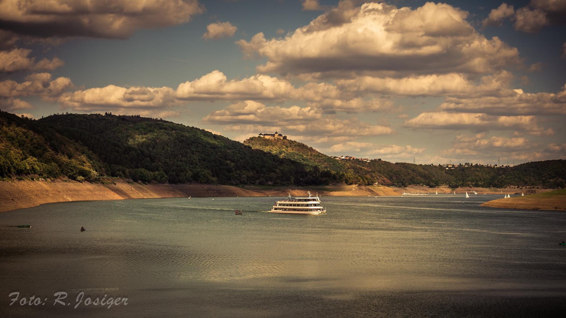 Schloss Waldeck über dem Edersee