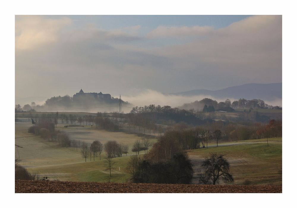 Schloss Waldeck und der Morgennebel