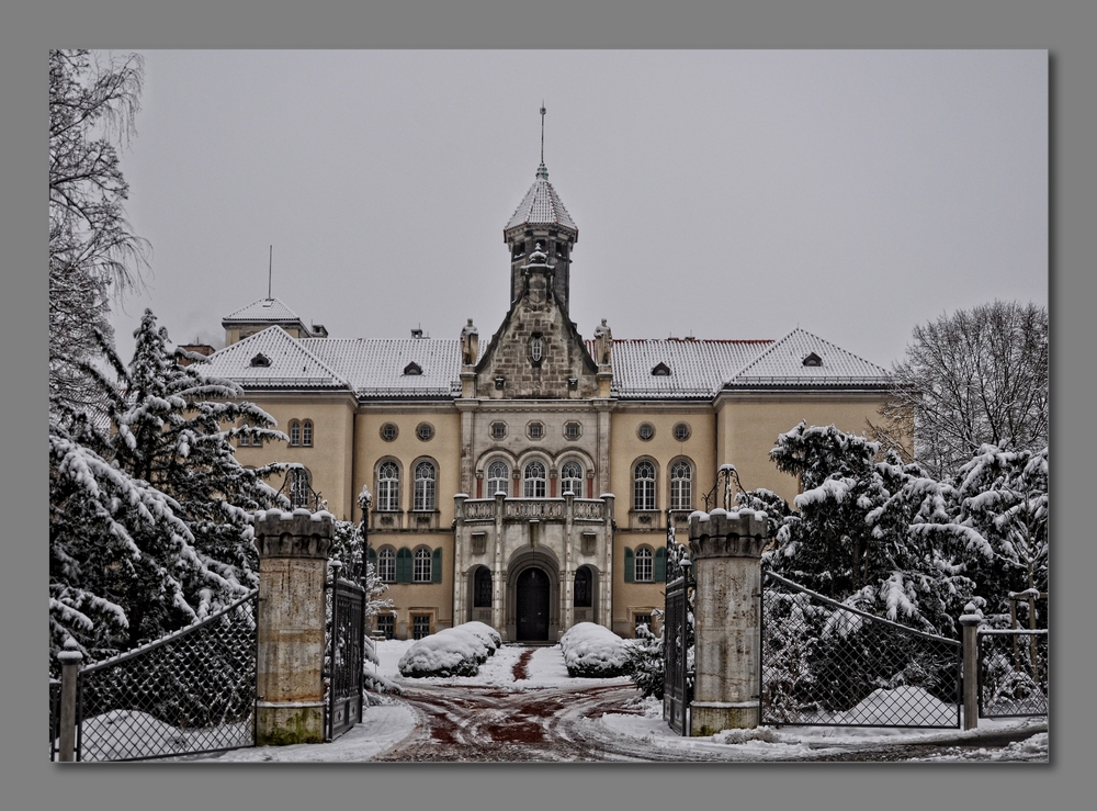 Schloss Waldenburg im Winter 2011.....