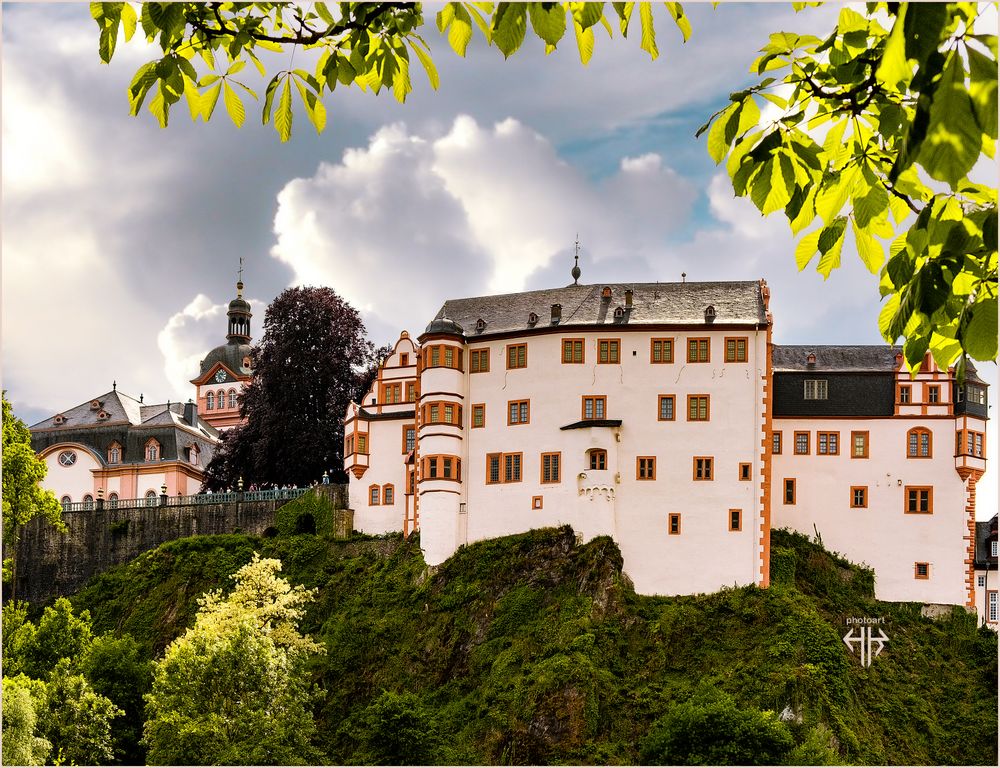 SCHLOSS WEILBURG