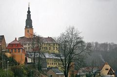 Schloß Wesenstein am Morgen des 11.11. 07 bei Schneefall